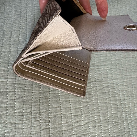 GUCCI VINTAGE ECLIPSE BIFOLD WALLET BROWN & BEIGE SIGNATURE GG - Picture 6 of 14
